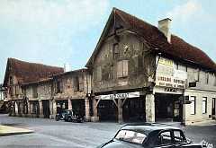 47 Miramont de Guyenne Pavillon de Chasse Henri IV
